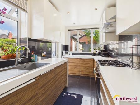 3 bedroom Semi-detached house for sale in Osbourne Road, Hartshill, Hartshill, ST4