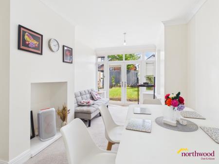 3 bedroom Semi-detached house for sale in Osbourne Road, Hartshill, Hartshill, ST4