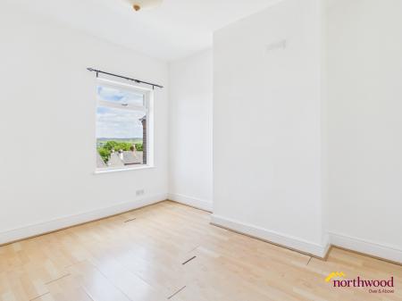 2 bedroom Terraced House to let in Oxford Street, Penkhull, ST4
