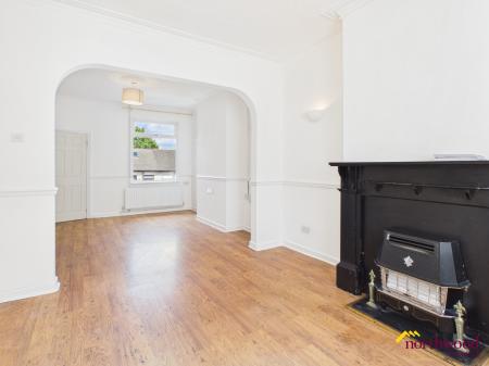 2 bedroom Terraced House to let in Oxford Street, Penkhull, ST4