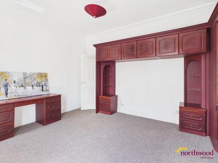 2 bedroom Terraced House to let in Oxford Street, Penkhull, ST4