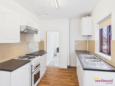 2 bedroom Terraced House to let in Oxford Street, Penkhull, ST4