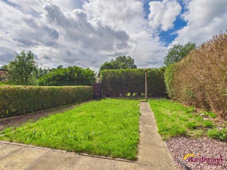 3 bedroom Semi-detached house to let in Barks Drive, Norton, Stoke-on-Trent, ST6