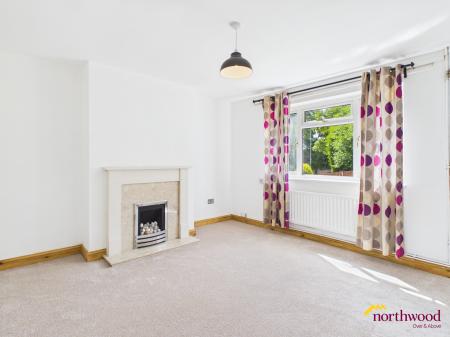 3 bedroom Semi-detached house to let in Cornhill Road, Chell Heath, Stoke-on-Trent, ST6