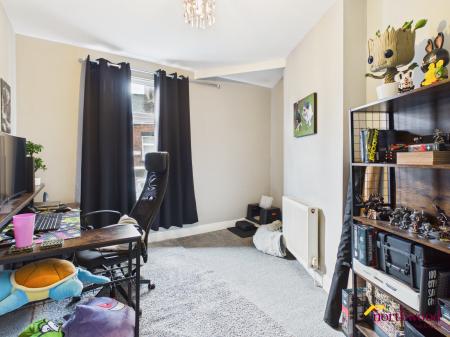 3 bedroom End of terrace house to let in Tintern Street, Hanley, ST1