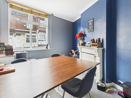 3 bedroom End of terrace house to let in Tintern Street, Hanley, ST1