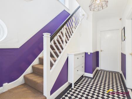 3 bedroom Semi-detached house for sale in The Avenue, Hartshill, Hartshill, ST4