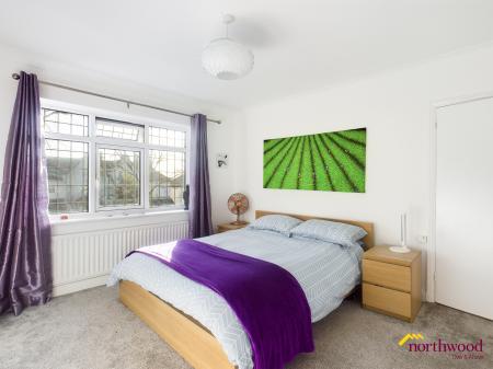 3 bedroom Semi-detached house for sale in The Avenue, Hartshill, Hartshill, ST4