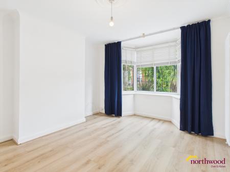 3 bedroom Semi-detached house for sale in The Avenue, Hartshill, Hartshill, ST4