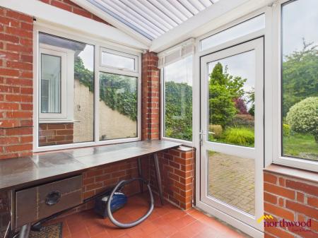 3 bedroom Semi-detached house for sale in The Avenue, Hartshill, Hartshill, ST4