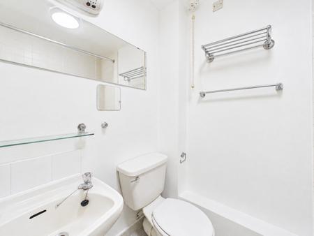 2 bedroom Flat for sale in Glebedale Court, Fenton, ST4