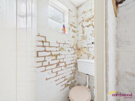 3 bedroom Semi-detached house for sale in Kingsbridge Avenue, Clayton, Newcastle-under-Lyme, ST5