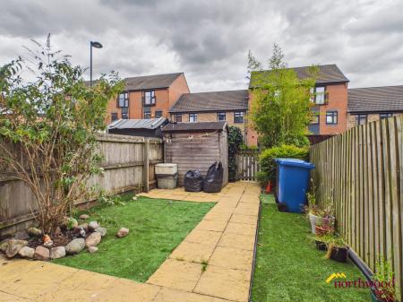 2 bedroom Town house for sale in Kiln View, Hanley, ST1