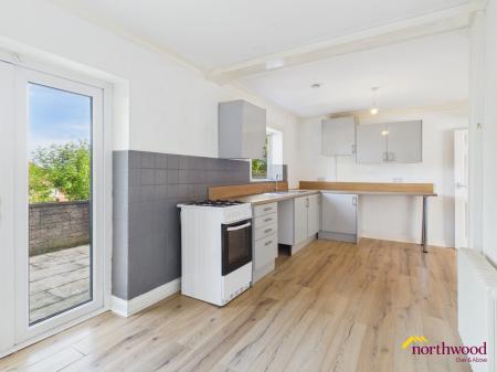 3 bedroom Semi-detached house for sale in Maidstone Grove, Bucknall, Stoke-on-Trent, ST2