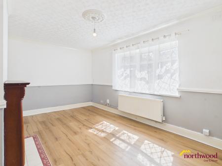 3 bedroom Semi-detached house for sale in Maidstone Grove, Bucknall, Stoke-on-Trent, ST2