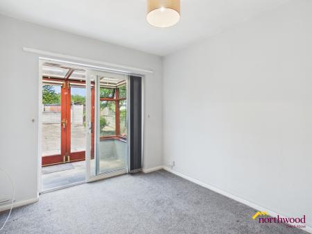 2 bedroom Bungalow to let in Foley Road, Longton, ST3