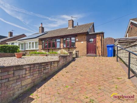 2 bedroom Bungalow to let in Foley Road, Longton, ST3