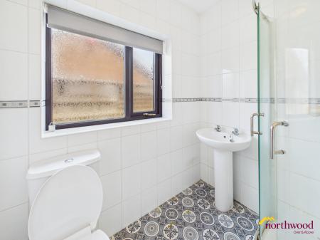 2 bedroom Bungalow to let in Foley Road, Longton, ST3