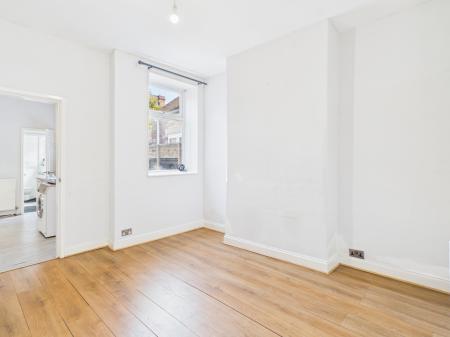 2 bedroom Terraced House to let in Fletcher Road, Stoke-on-Trent, ST4
