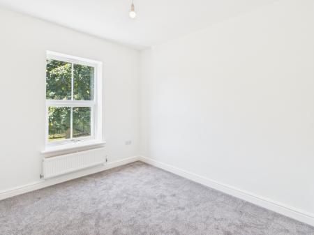 3 bedroom Terraced House to let in Crown Street, Silverdale, ST5