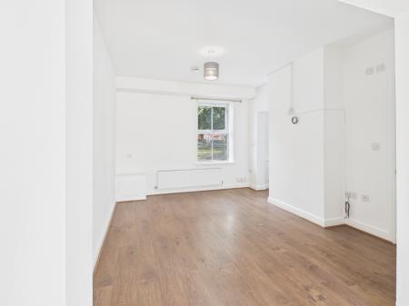 3 bedroom Terraced House to let in Crown Street, Silverdale, ST5