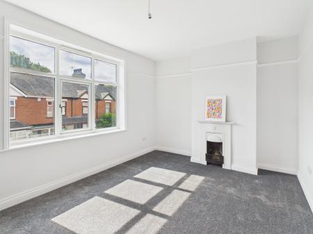 2 bedroom Terraced House to let in Kensington Road, Trent Vale, ST4