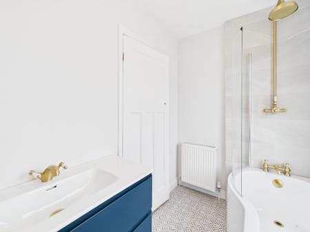 2 bedroom Terraced House to let in Kensington Road, Trent Vale, ST4