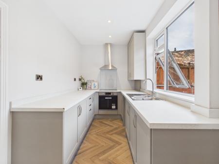 2 bedroom Terraced House to let in Kensington Road, Trent Vale, ST4