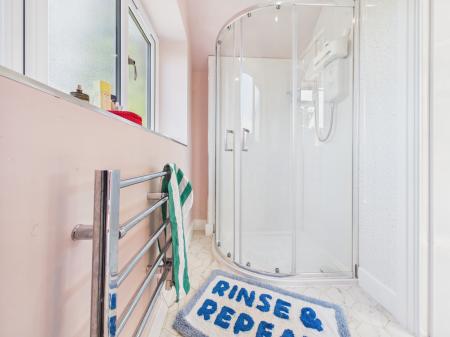 4 bedroom Semi-detached house for sale in Stuart Avenue, Trentham, Stoke-on-Trent, ST4