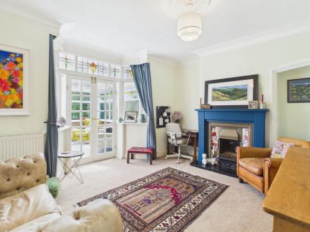 4 bedroom Semi-detached house for sale in Stuart Avenue, Trentham, Stoke-on-Trent, ST4