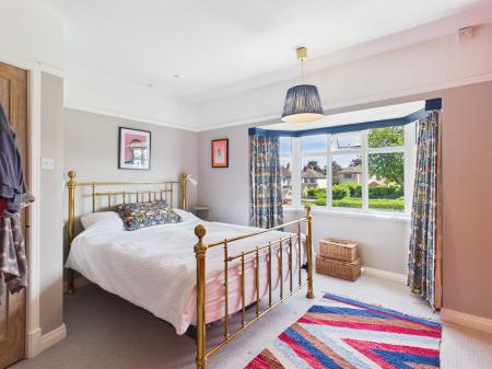 4 bedroom Semi-detached house for sale in Stuart Avenue, Trentham, Stoke-on-Trent, ST4
