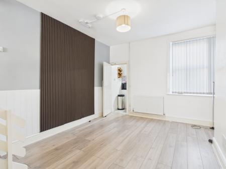 2 bedroom Terraced House to let in Oldfield Street, Fenton, ST4