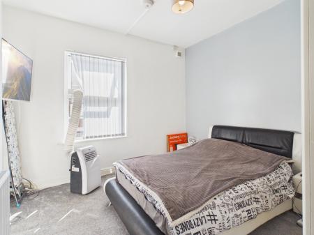 2 bedroom Terraced House to let in Oldfield Street, Fenton, ST4