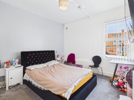 2 bedroom Terraced House to let in Oldfield Street, Fenton, ST4