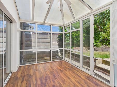 2 bedroom Terraced House for sale in Nelson Road, Hartshill, ST4