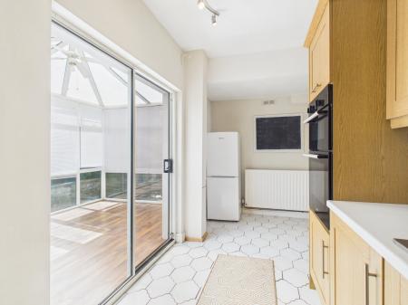 2 bedroom Terraced House for sale in Nelson Road, Hartshill, ST4