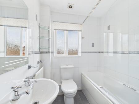 4 bedroom Detached house to let in Watermeadow Grove, Etruria, Stoke-on-Trent, ST1