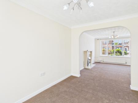 4 bedroom Detached house to let in Watermeadow Grove, Etruria, Stoke-on-Trent, ST1