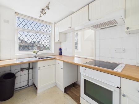 1 bedroom Flat to let in Trent Valley Road, Penkhull, ST4