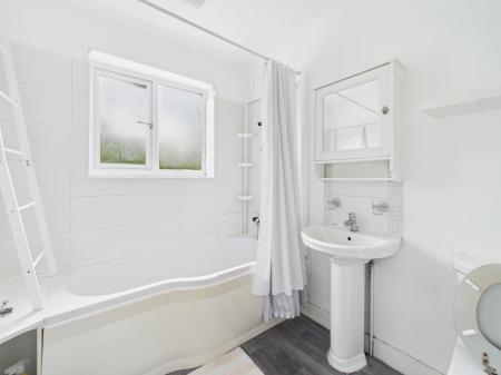 3 bedroom Semi-detached house to let in Stone Road, Trentham, Stoke-on-Trent, ST4