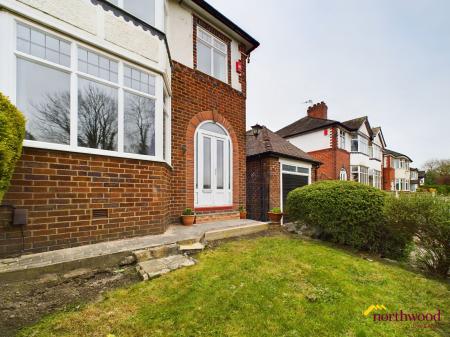 3 bedroom Semi-detached house to let in Stone Road, Trentham, Stoke-on-Trent, ST4