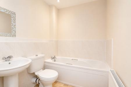 2 bedroom Flat to let in Archers Walk, Godwin Way, Stoke-on-Trent, ST4