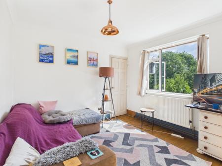 3 bedroom Semi-detached house for sale in Hunters Way, Stoke-on-Trent, ST4