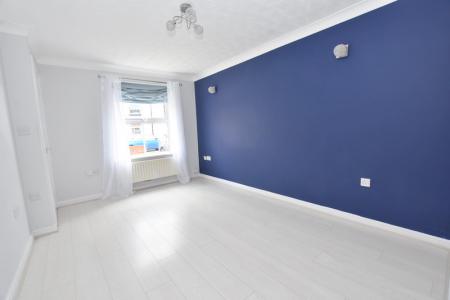 2 bedroom Town house to let in Madison Street, Tunstall, ST6