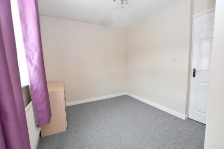 2 bedroom Town house to let in Madison Street, Tunstall, ST6