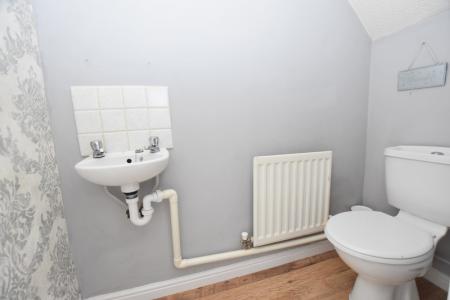 2 bedroom Town house to let in Madison Street, Tunstall, ST6