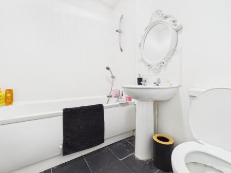 3 bedroom End of terrace house for sale in Warrington Street, Fenton, ST4