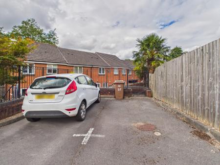 3 bedroom End of terrace house for sale in Warrington Street, Fenton, ST4
