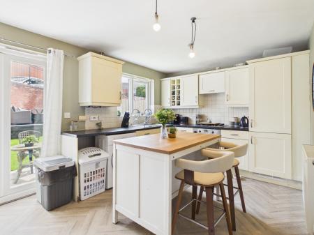 3 bedroom End of terrace house for sale in Warrington Street, Fenton, ST4