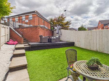 3 bedroom End of terrace house for sale in Warrington Street, Fenton, ST4